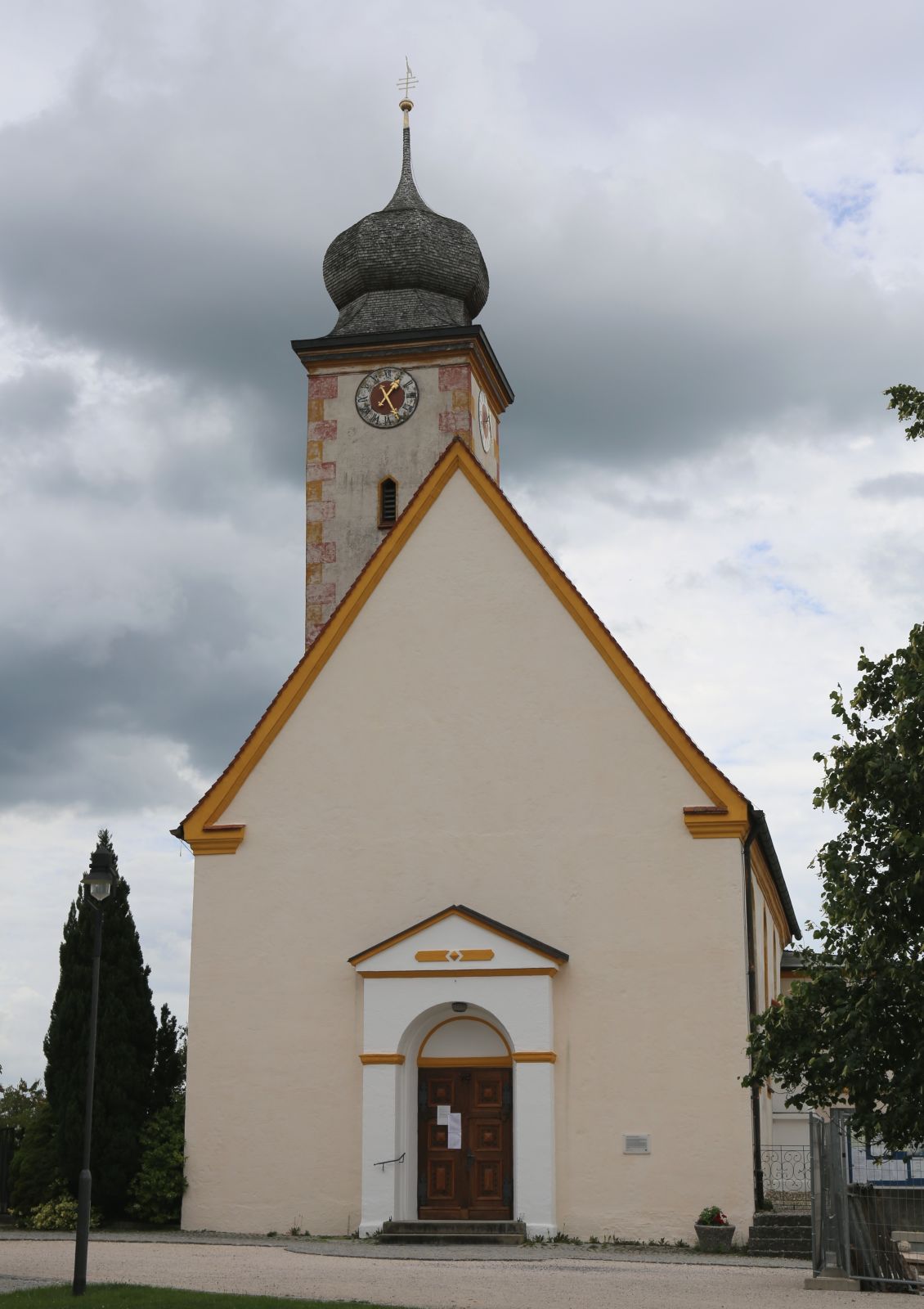 Bild: Katholische Pfarrkirche Mariä Heimsuchung Frauenneuharting